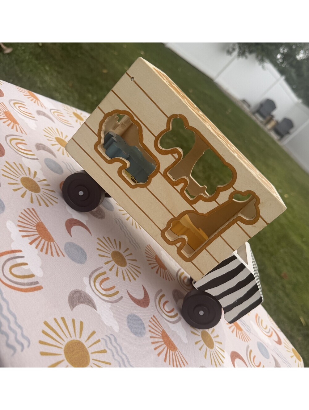 Melissa & Doug Safari Animal Rescue Shape Sorting Wooden Truck with animals